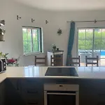 Spacious 3 Bedroom With Pool Senhora da Luz