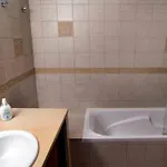 Spacious 3 Bedroom With Pool